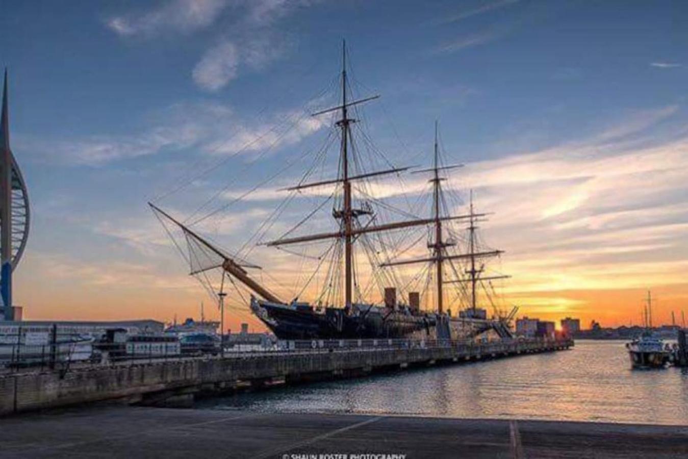 Air Maison - Stunning Beach Front Apartment Portsmouth Luaran gambar