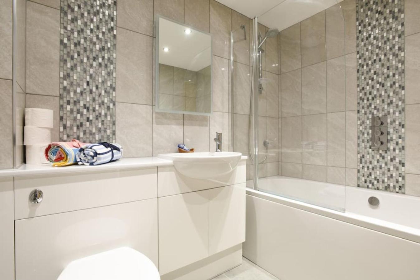 Air Maison - Stunning Beach Front Apartment Portsmouth Luaran gambar