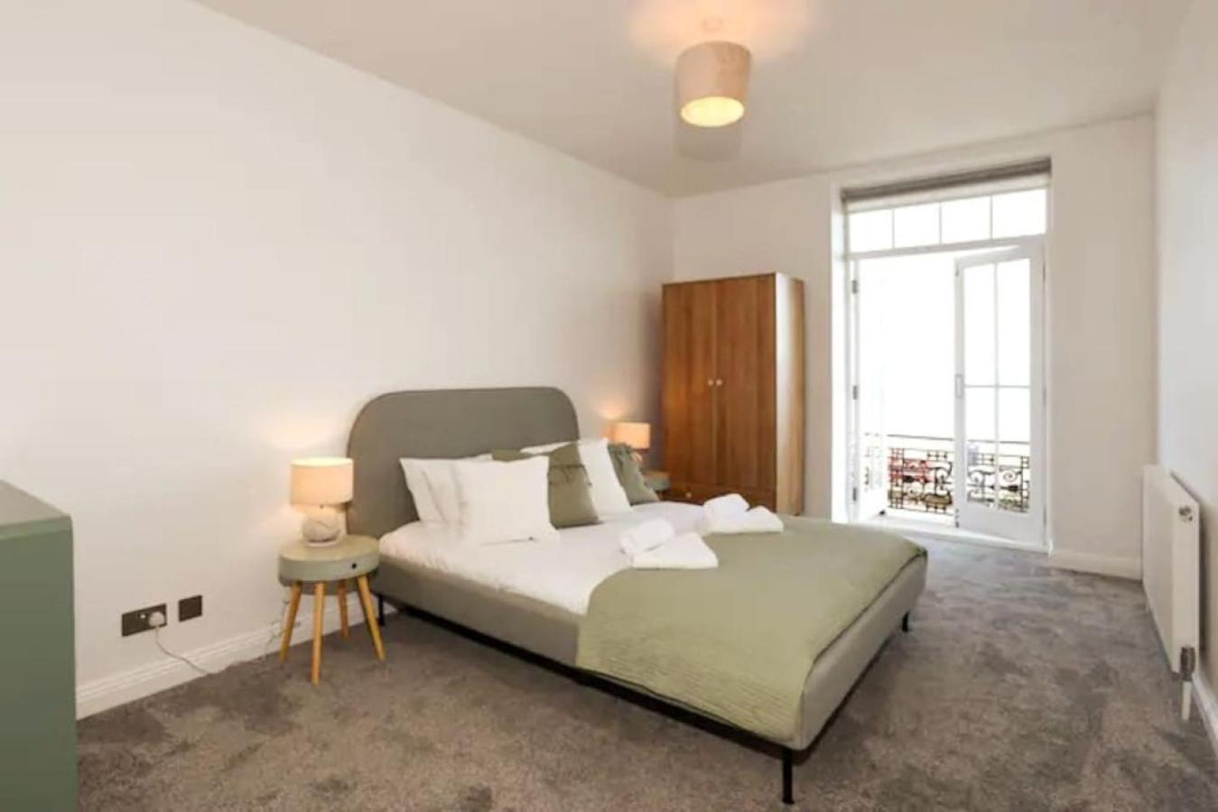 Air Maison - Stunning Beach Front Apartment Portsmouth Luaran gambar