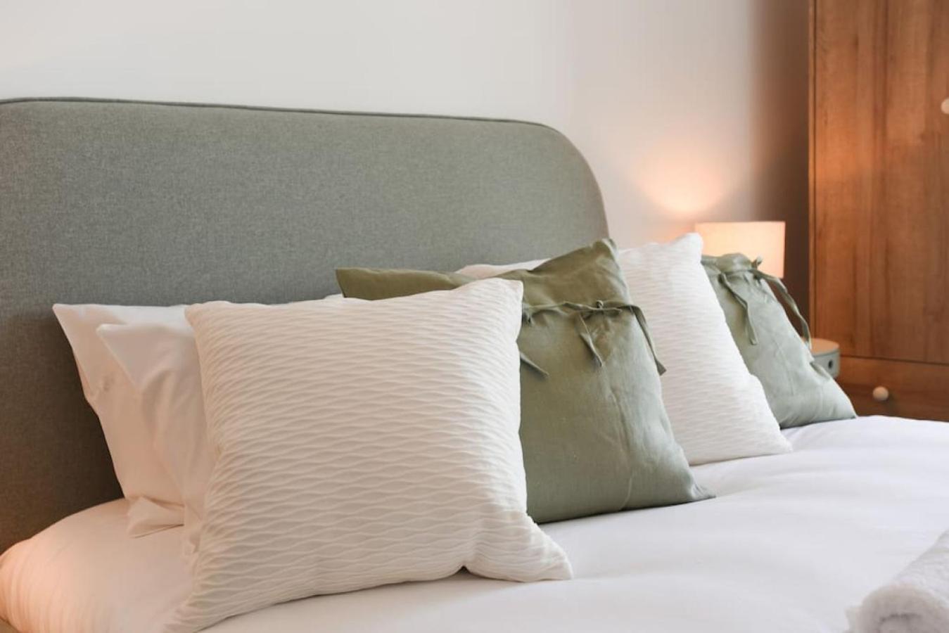 Air Maison - Stunning Beach Front Apartment Portsmouth Luaran gambar