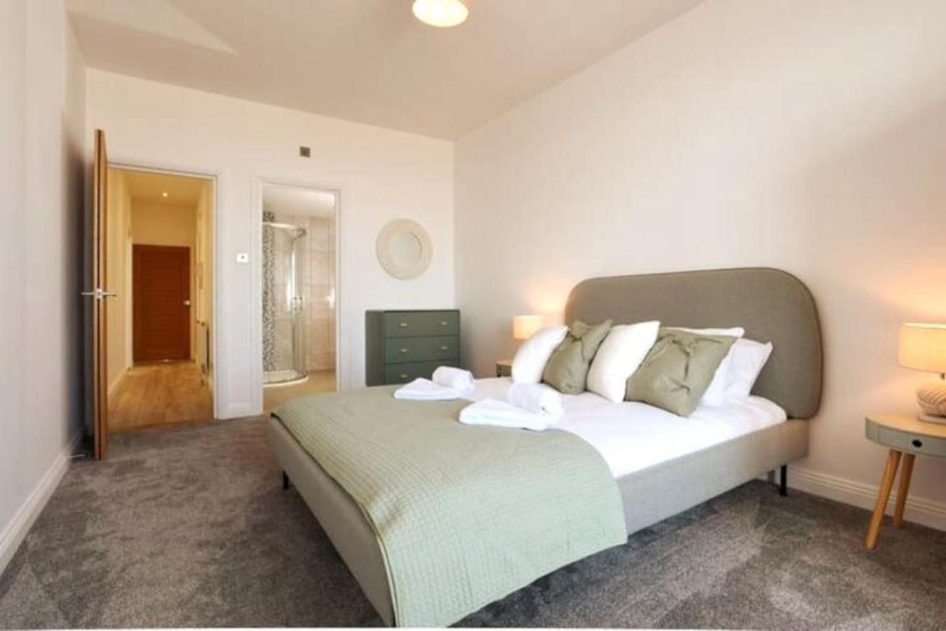 Air Maison - Stunning Beach Front Apartment Portsmouth Luaran gambar